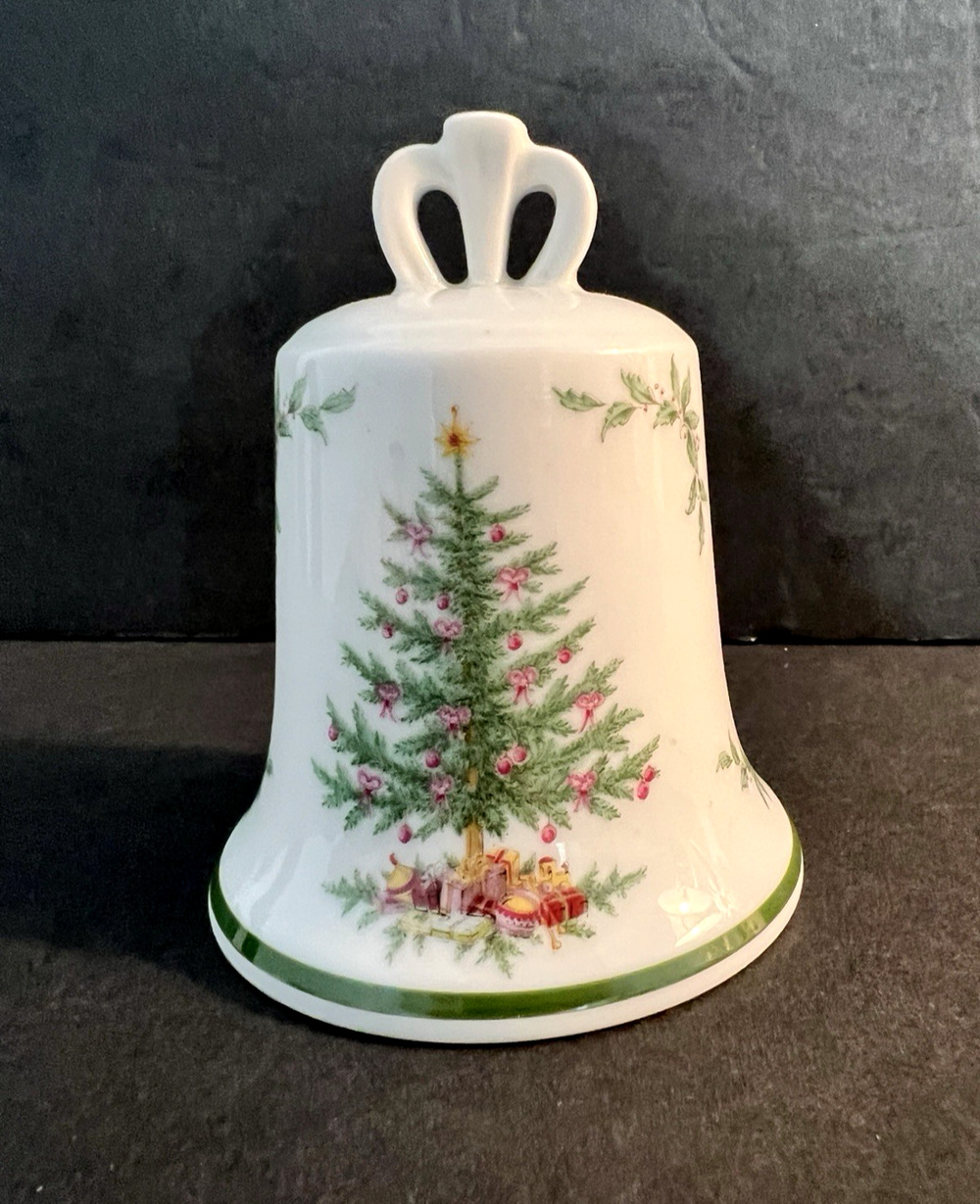 AK Kaiser #683 Porcelain Christmas Tree Bell Hand Painted West Germany VTG